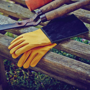 Town & Country Professional - Heavy Duty Gauntlet Gloves Ladies Size - M