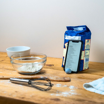 Bostik Blu Tack Handy -  Alternative to drawing pins & sticky tape