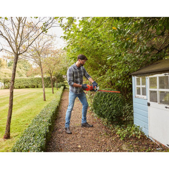 Black & Decker Hedge Trimmer 45cm 420w with 16mm blade gap and transparent guard
